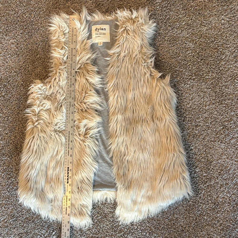Dylan Shaggy Faux Fur Vest in Cream Women’s M - Picture 5 of 11
